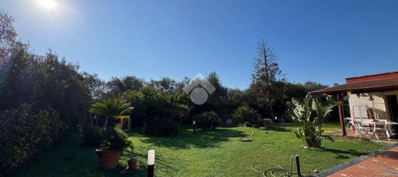 4 bedrooms Villa in Bari, Italy No. 128770 28