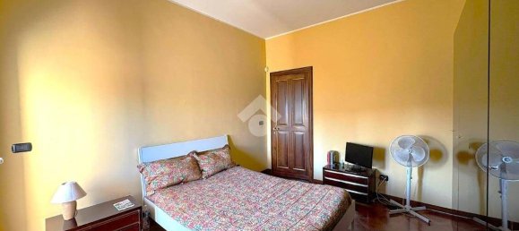 4 bedrooms Villa in Bari, Italy No. 128770 9