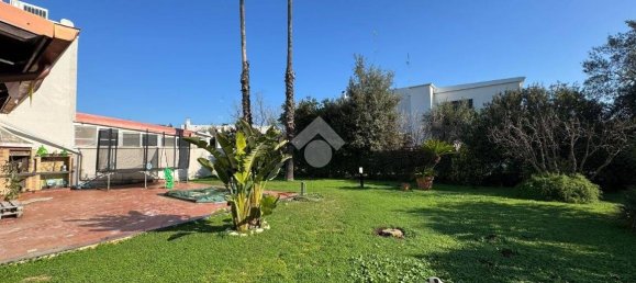 4 bedrooms Villa in Bari, Italy No. 128770 24
