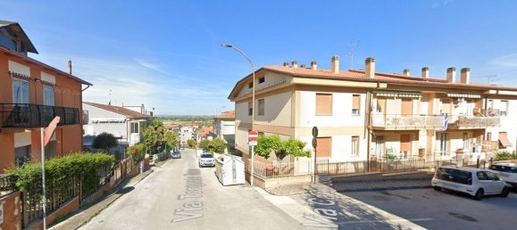 Apartamento de 3 divisões em Falconara Marittima, Italy N.º 187253 3