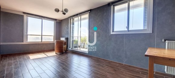 2 bedrooms Apartment in Asnieres-sur-Seine, France No. 170090 2