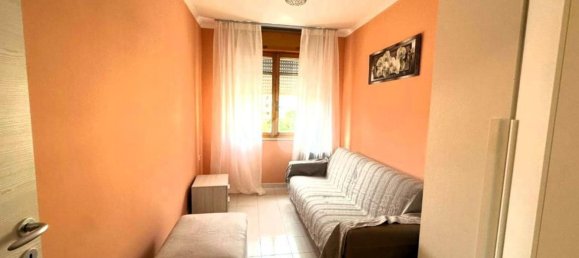 3 rooms Apartment in Aprilia, Italy No. 299577 3