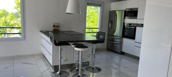 2 chambres Appartement à Saint-André-de-Corcy, France No. 312519 4
