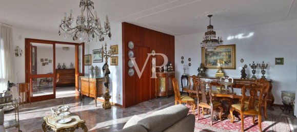 8 rooms Villa in Salò, Italy No. 33293 16
