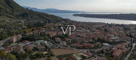 8 rooms Villa in Salò, Italy No. 33293 4