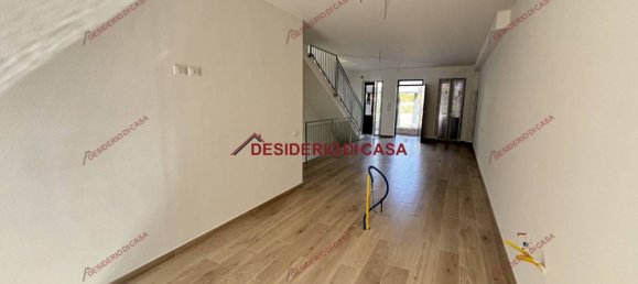 3 bedrooms House in Palermo, Italy No. 132829 2