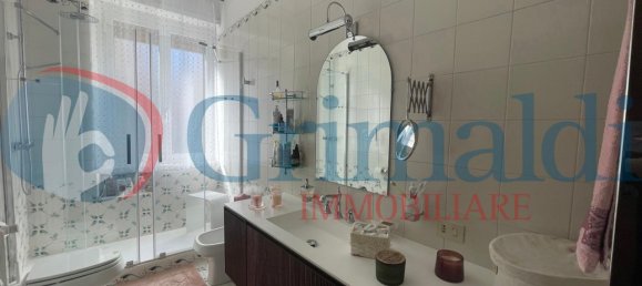 6 rooms Apartment in Rome, Italy No. 15510 43