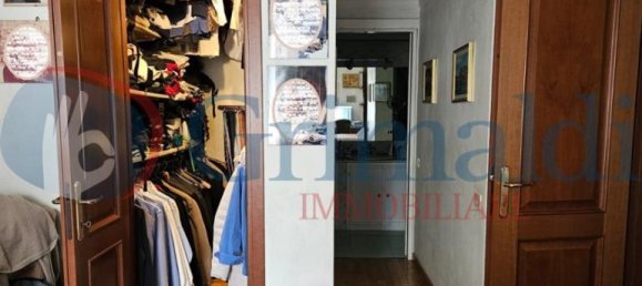 6 rooms Apartment in Rome, Italy No. 15510 30