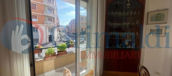 6 rooms Apartment in Rome, Italy No. 15510 12
