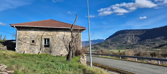 4 bedrooms House in Valle de Mena, Spain No. 69710 44