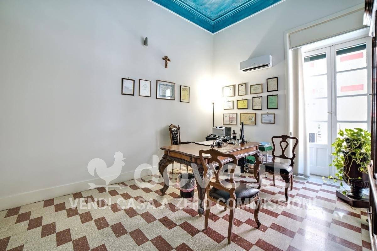 4 bedrooms Apartment in Catania, Italy No. 325464