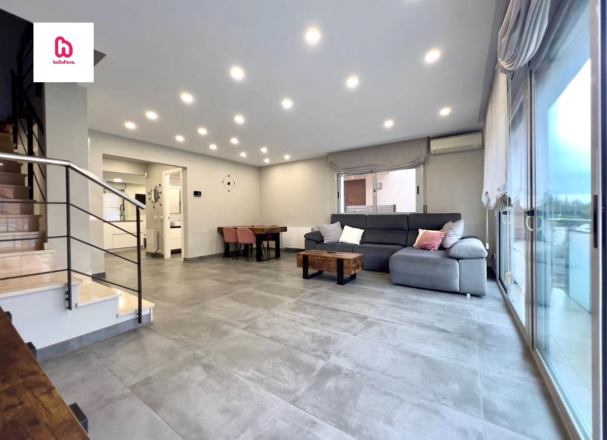 3 Schlafzimmer Stadthaus in Montmelo, Spain, Nr. 198053