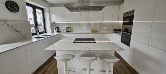 5 Schlafzimmer Haus in Rio de Mouro, Portugal, Nr. 40049 7