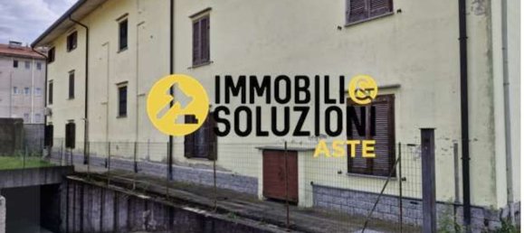 3 rooms Apartment in Arsago Seprio, Italy No. 3172 33