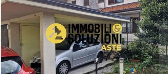 3 rooms Apartment in Arsago Seprio, Italy No. 3172 19