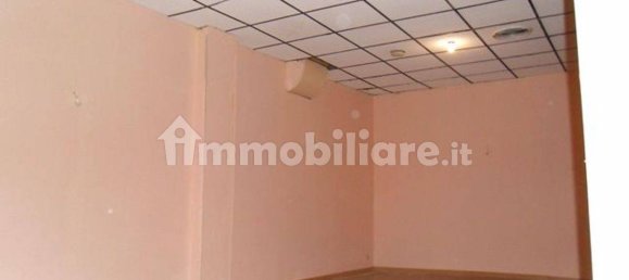 1 room Commercial property in Rome, Italy No. 48308 4