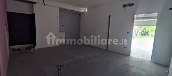 2-salle Propriété commerciale à Rome, Italy No. 119011 2