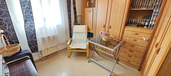 3 Schlafzimmer Wohnung in Lleida, Spain, Nr. 113191 8