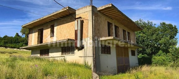 7292m² Land in Giffoni Sei Casali, Italy No. 171444 5