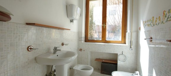 4-Zimmer Haus in San Giustino, Italy, Nr. 13544 11