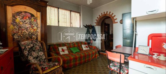 3 bedrooms Villa in Paruzzaro, Italy No. 376272 42