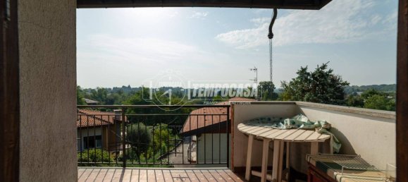 3 bedrooms Villa in Paruzzaro, Italy No. 376272 20