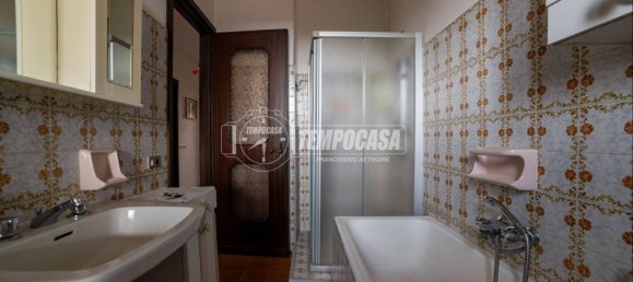 3 bedrooms Villa in Paruzzaro, Italy No. 376272 35