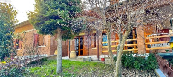 4 Schlafzimmer Villa in Maranello, Italy, Nr. 92669 24