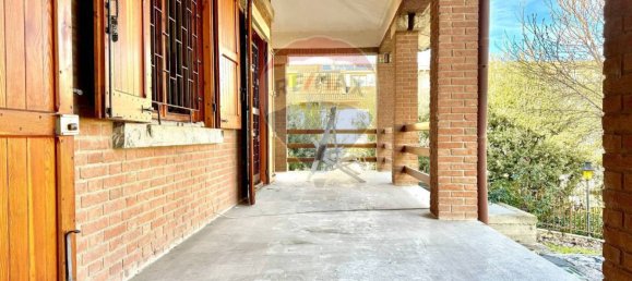 4 Schlafzimmer Villa in Maranello, Italy, Nr. 92669 12