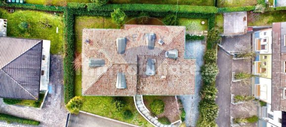 4 Schlafzimmer Villa in Maranello, Italy, Nr. 92669 5