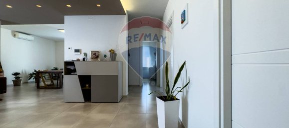 6 chambres Villa à Guardiagrele, Italy No. 266670 16