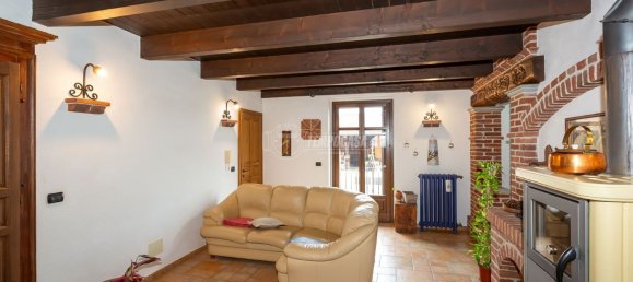 Квартира с 5 комнатами в Вилланова д'Асти, Италия № 157702 6