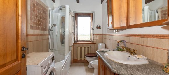 Квартира с 5 комнатами в Вилланова д'Асти, Италия № 157702 18