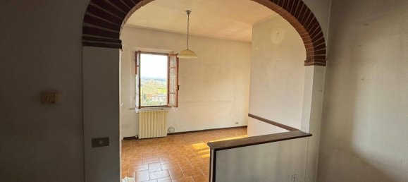 9 rooms House in Sinalunga, Italy No. 223181 10