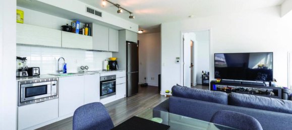 2 bedrooms Condo in Toronto, Canada No. 720 12