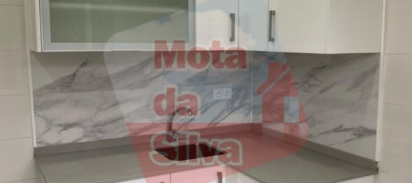 1 bedroom Apartment in Lisbon, Portugal No. 151977 2