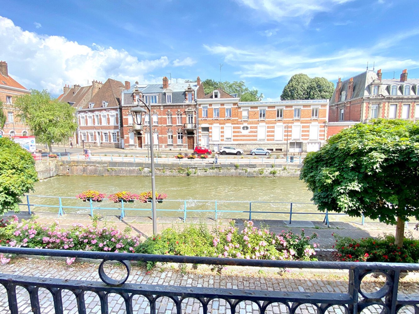 Casa de 5 dormitorios en Douai, France No. 86932