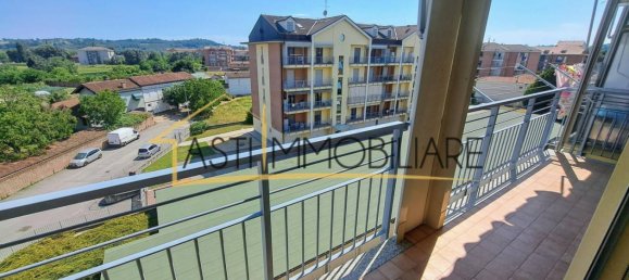 2 bedrooms Apartment in Asti, Italy No. 276414 5