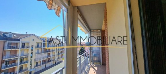 2 bedrooms Apartment in Asti, Italy No. 276414 6