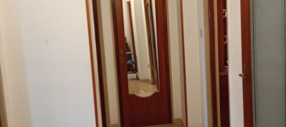 4-Zimmer Wohnung in Trani, Italy, Nr. 29493 2