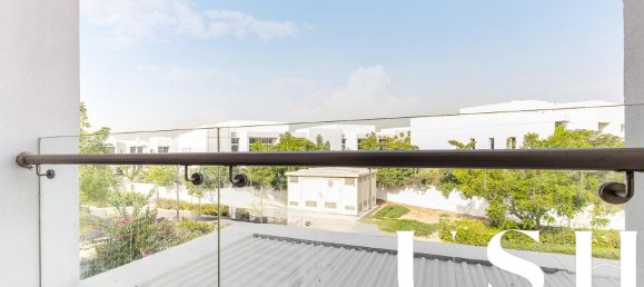 Moradia em banda T3 em Mudon, UAE N.º 98138 28