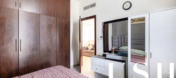 Moradia em banda T3 em Mudon, UAE N.º 98138 16