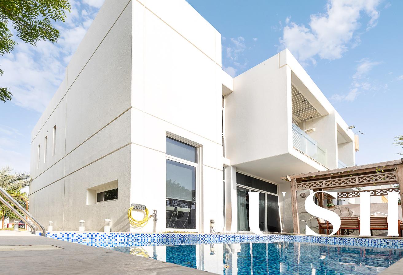 Moradia em banda T3 em Mudon, UAE N.º 98138