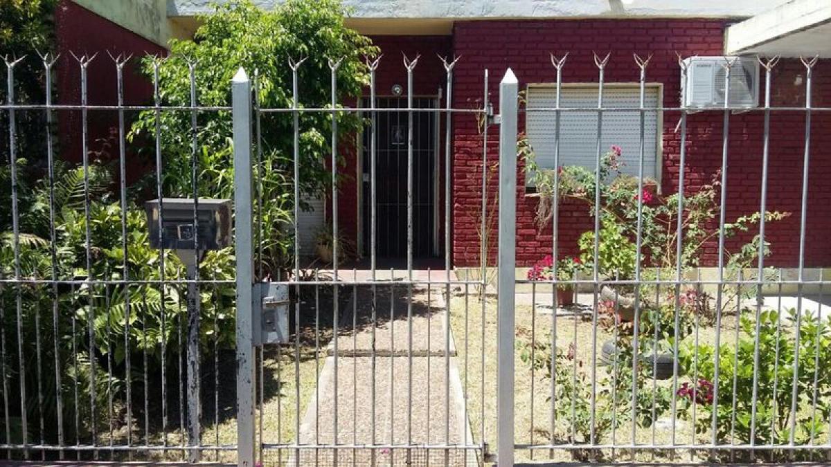 4 bedrooms House in General Rodriguez, Argentina No. 76152