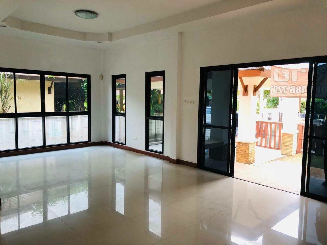 3 bedrooms Cafe / restaurant in Pattaya, Thailand No. 5145