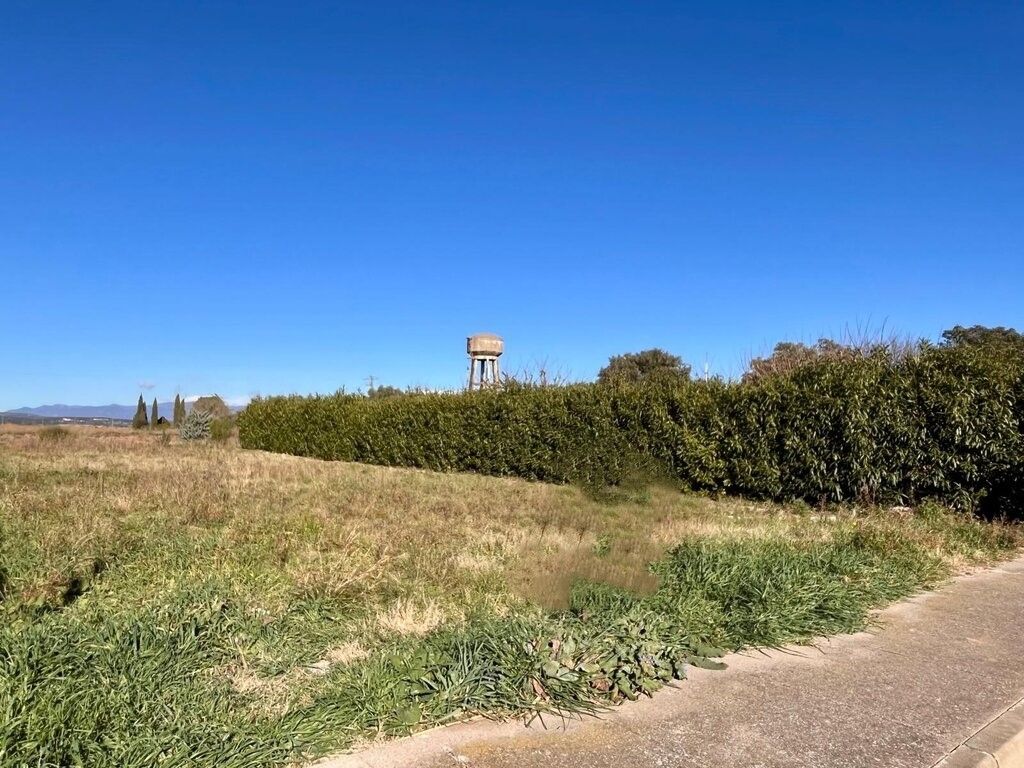 455m² Land in Girona, Spain No. 197787