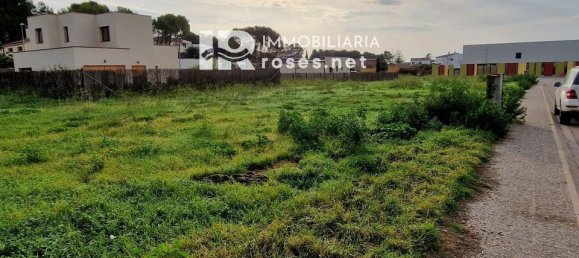  Land in Garriguella, Spain No. 179082 11