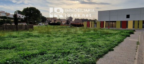  Land in Garriguella, Spain No. 179082 9