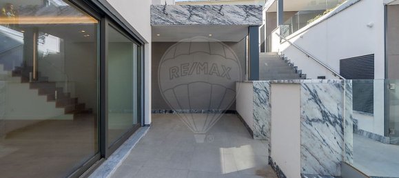 3 bedrooms House in Oeiras, Portugal No. 167258 11