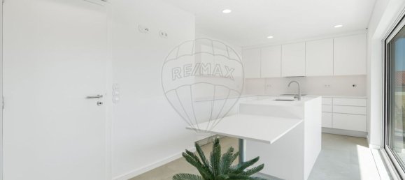 3 bedrooms House in Oeiras, Portugal No. 167258 16